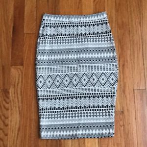 Lovely pencil skirt black and white print, thick fabric